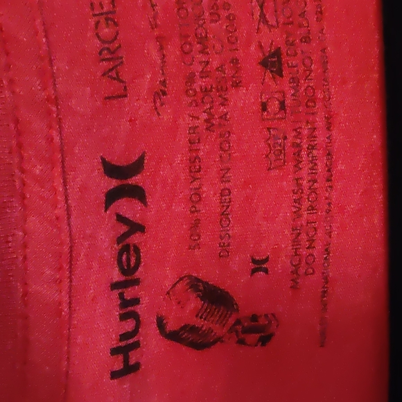 Hurley Red V-Neck T-shirt L - Picture 3 of 4